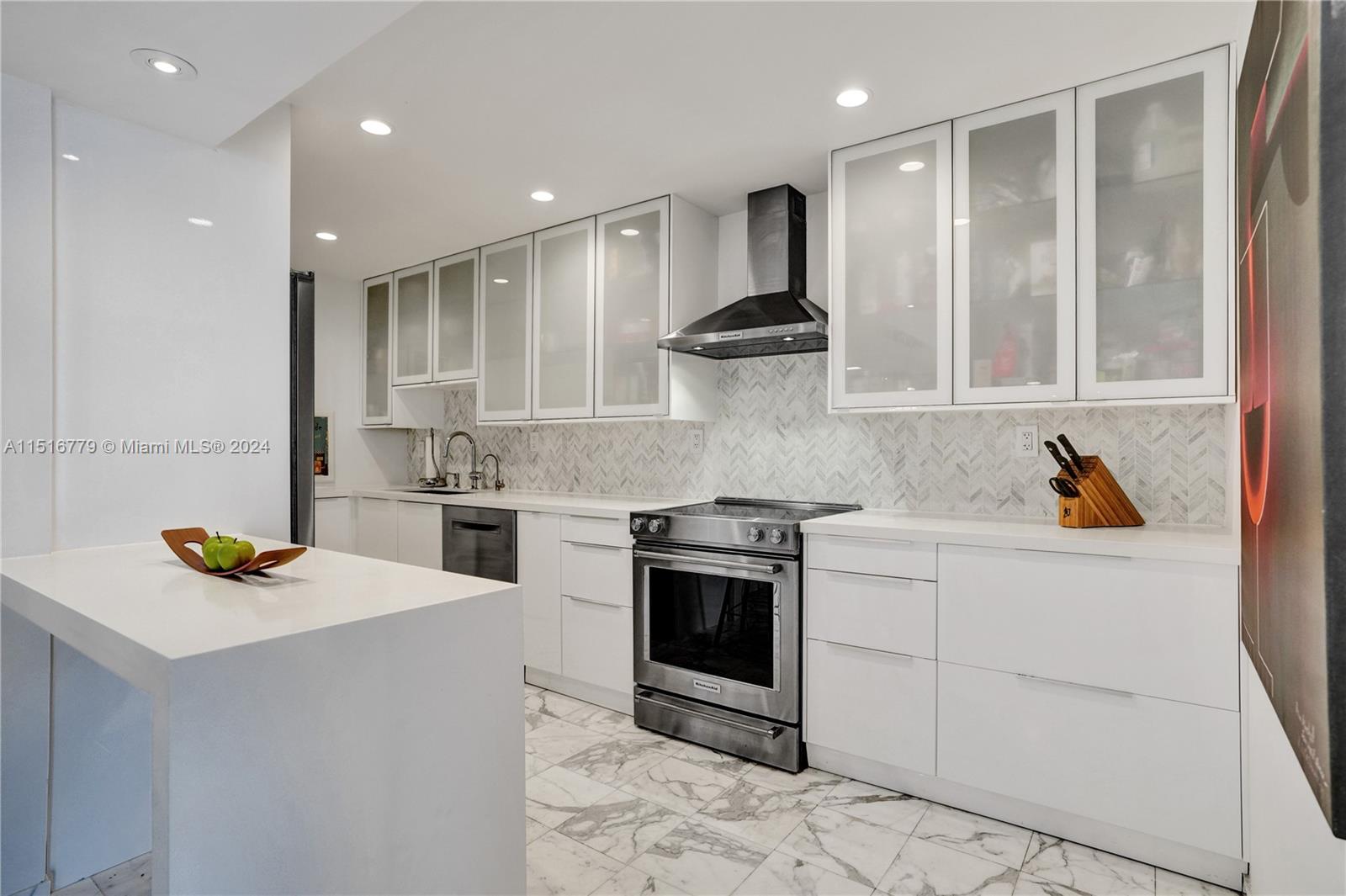 19707 Turnberry Way 16C, Aventura, Florida 33180, 1 Bedroom Bedrooms, ,1 BathroomBathrooms,Residential,For Sale,19707 Turnberry Way 16C,A11516779