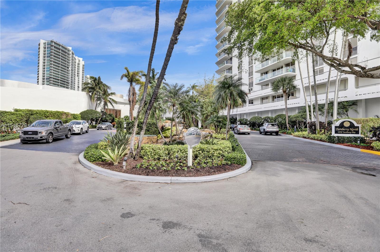 19707 Turnberry Way, Aventura, FL, 33180 United States, 1 Bedroom Bedrooms, ,1 BathroomBathrooms,Residential,For Sale,Turnberry Way,A11516779