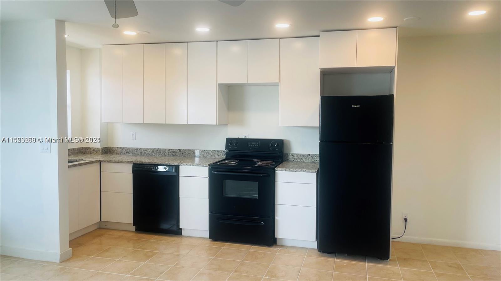 701 Riverside Drive, Pompano Beach, FL, 33062 United States, 1 Bedroom Bedrooms, ,1 BathroomBathrooms,Residential,For Sale,Riverside Drive,A11523238