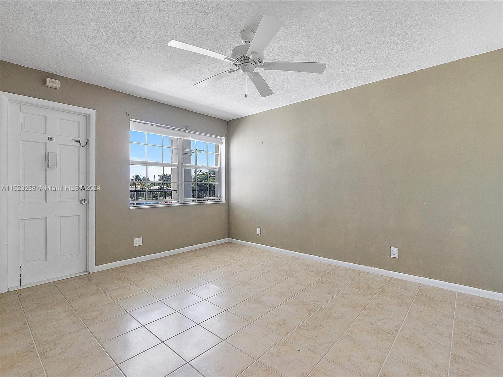 701 Riverside Drive, Pompano Beach, FL, 33062 United States, 1 Bedroom Bedrooms, ,1 BathroomBathrooms,Residential,For Sale,Riverside Drive,A11523238