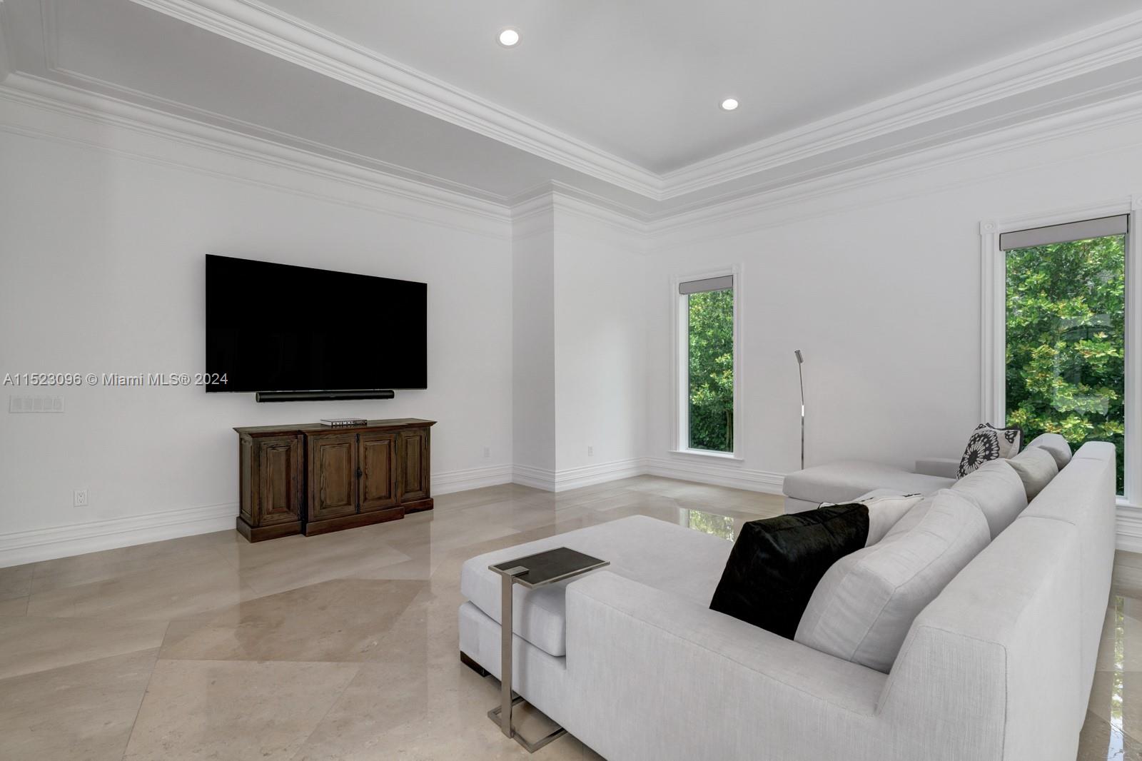 6350 110th St, Pinecrest, FL, 33156 United States, 8 Bedrooms Bedrooms, ,8 BathroomsBathrooms,Residential,For Sale,110th St,A11523096