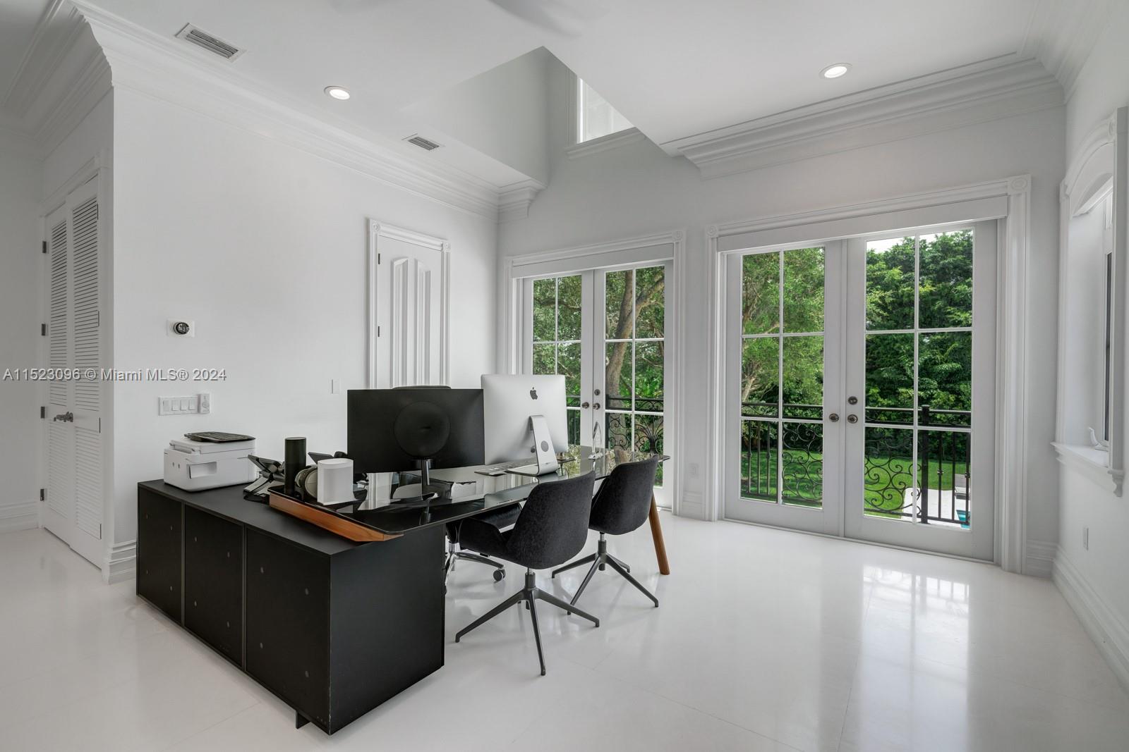 6350 110th St, Pinecrest, FL, 33156 United States, 8 Bedrooms Bedrooms, ,8 BathroomsBathrooms,Residential,For Sale,110th St,A11523096