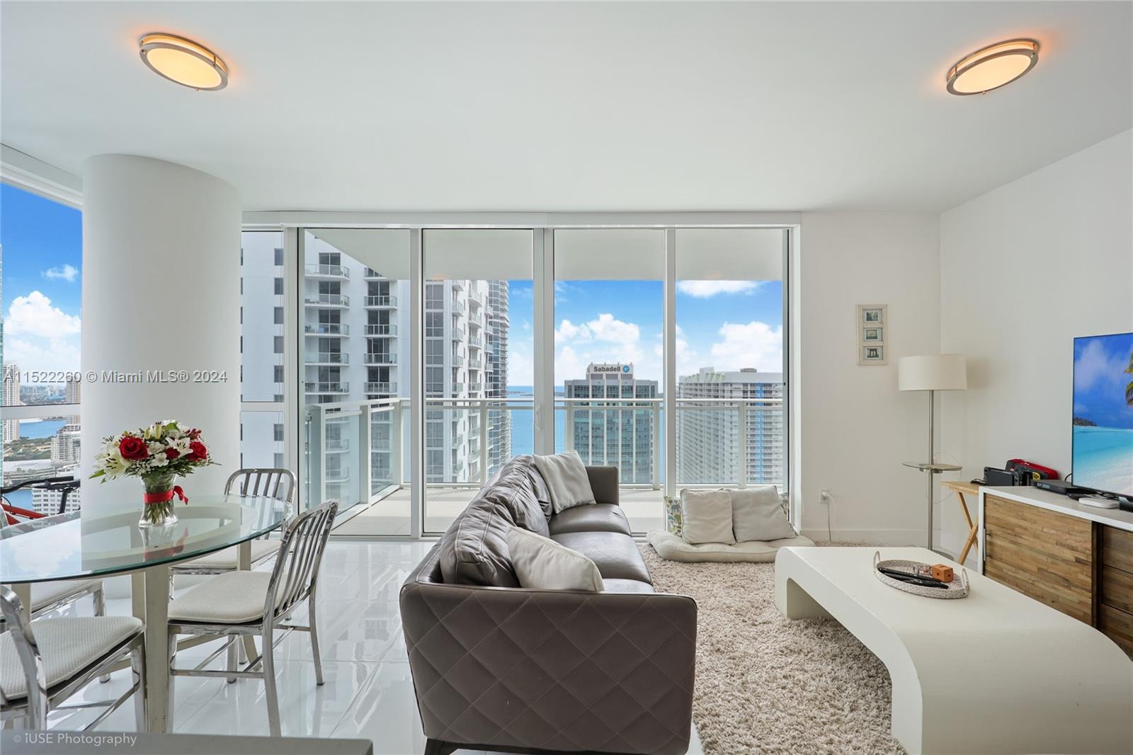 1080 Brickell Ave, Miami, FL, 33131 United States, 3 Bedrooms Bedrooms, ,3 BathroomsBathrooms,Residential,For Sale,Brickell Ave,A11522260