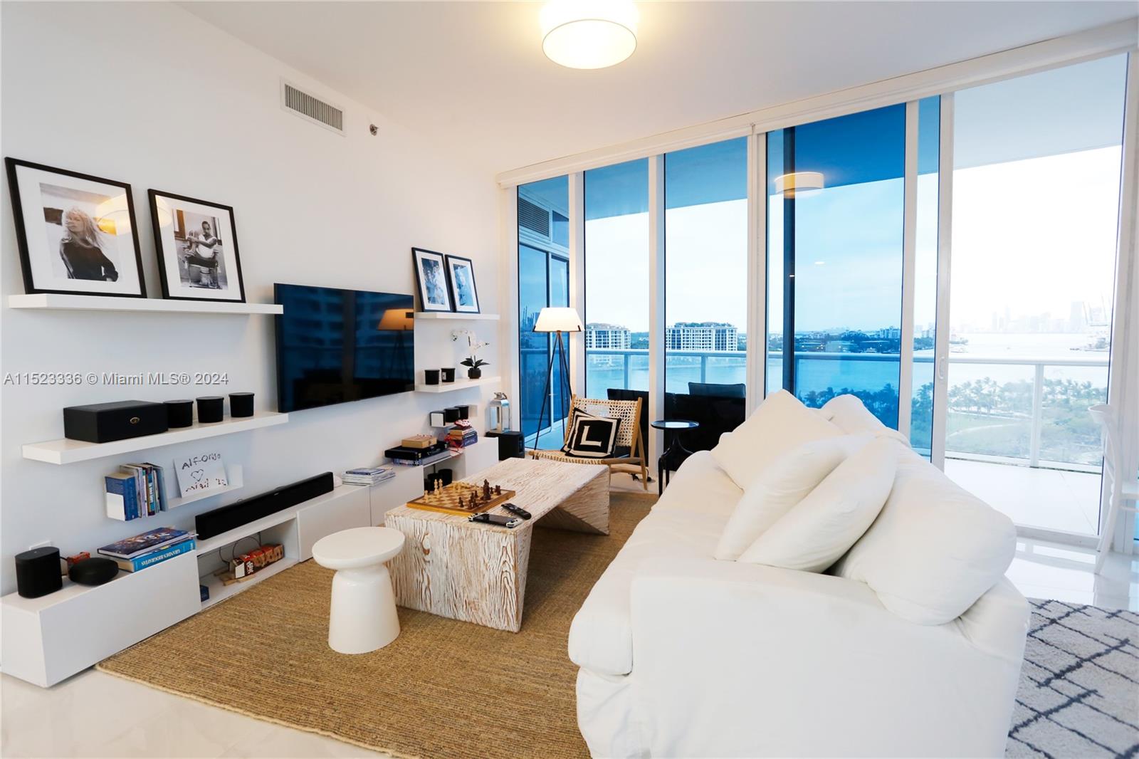 100 S Pointe Dr 1101, Miami Beach, Florida 33139, 2 Bedrooms Bedrooms, ,2 BathroomsBathrooms,Residentiallease,For Rent,100 S Pointe Dr 1101,A11523336