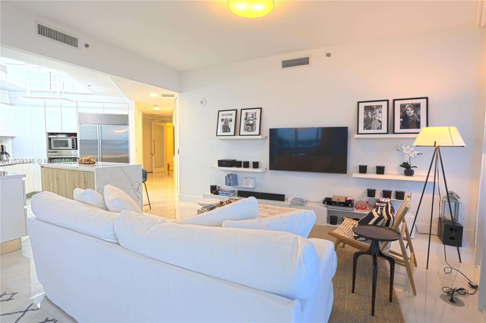 100 S Pointe Dr 1101, Miami Beach, Florida 33139, 2 Bedrooms Bedrooms, ,2 BathroomsBathrooms,Residentiallease,For Rent,100 S Pointe Dr 1101,A11523336