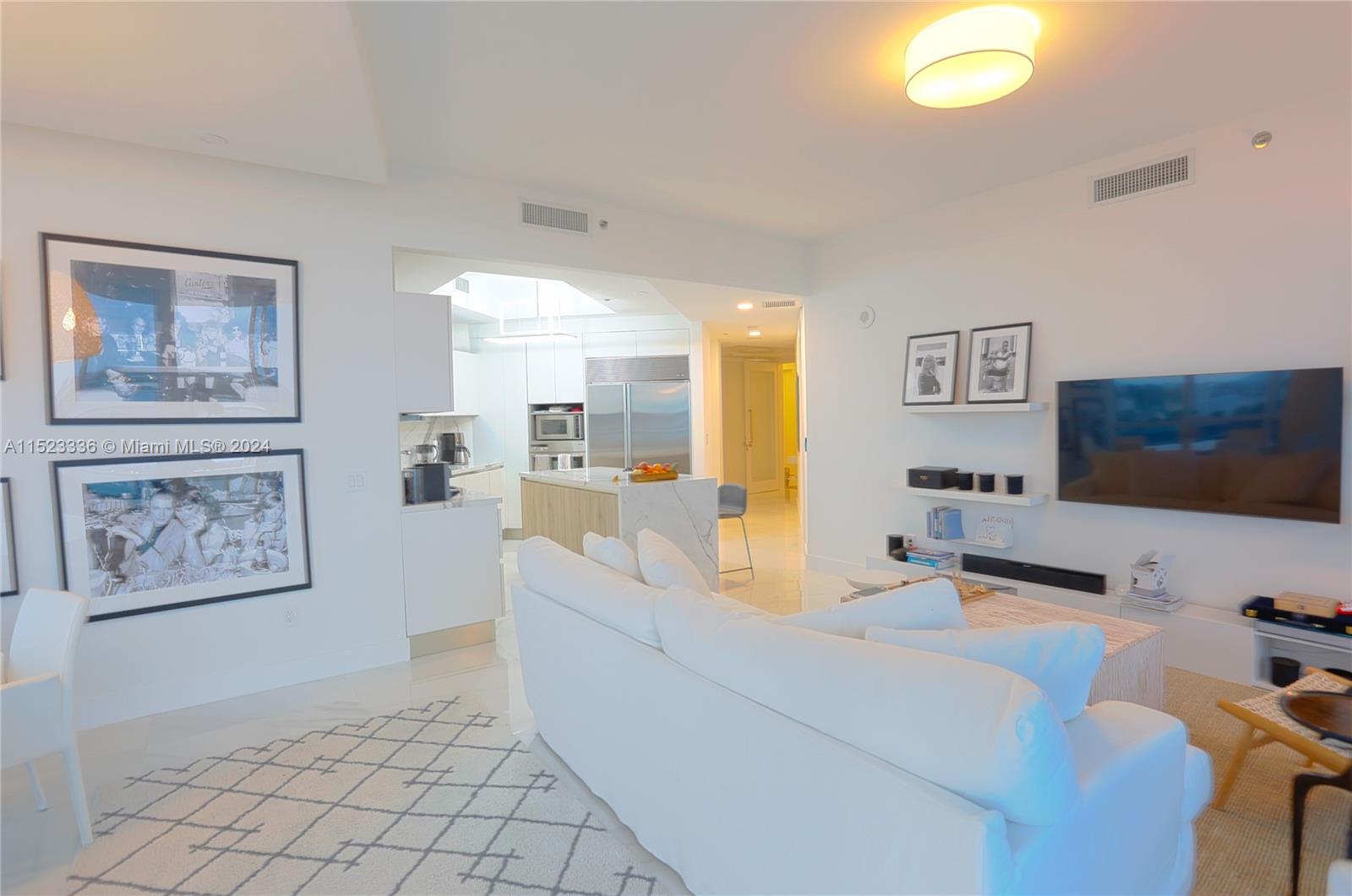 100 S Pointe Dr 1101, Miami Beach, Florida 33139, 2 Bedrooms Bedrooms, ,2 BathroomsBathrooms,Residentiallease,For Rent,100 S Pointe Dr 1101,A11523336