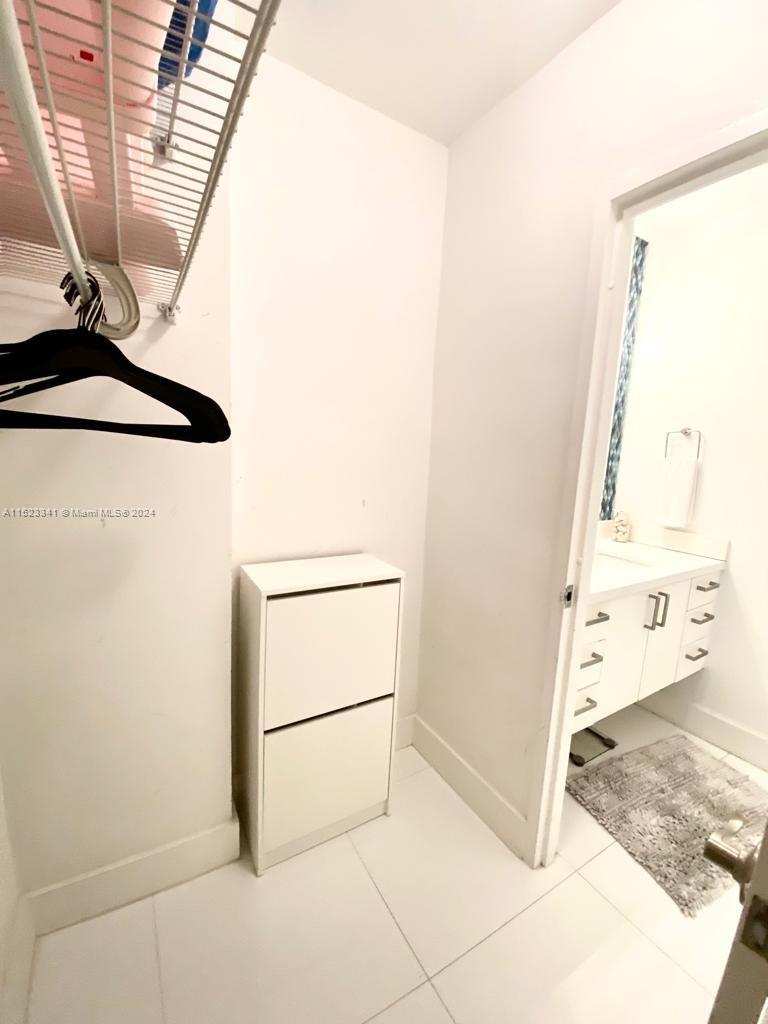 100 Lincoln Rd, Miami Beach, FL, 33139 United States, ,1 BathroomBathrooms,Residential,For Sale,Lincoln Rd,A11523341