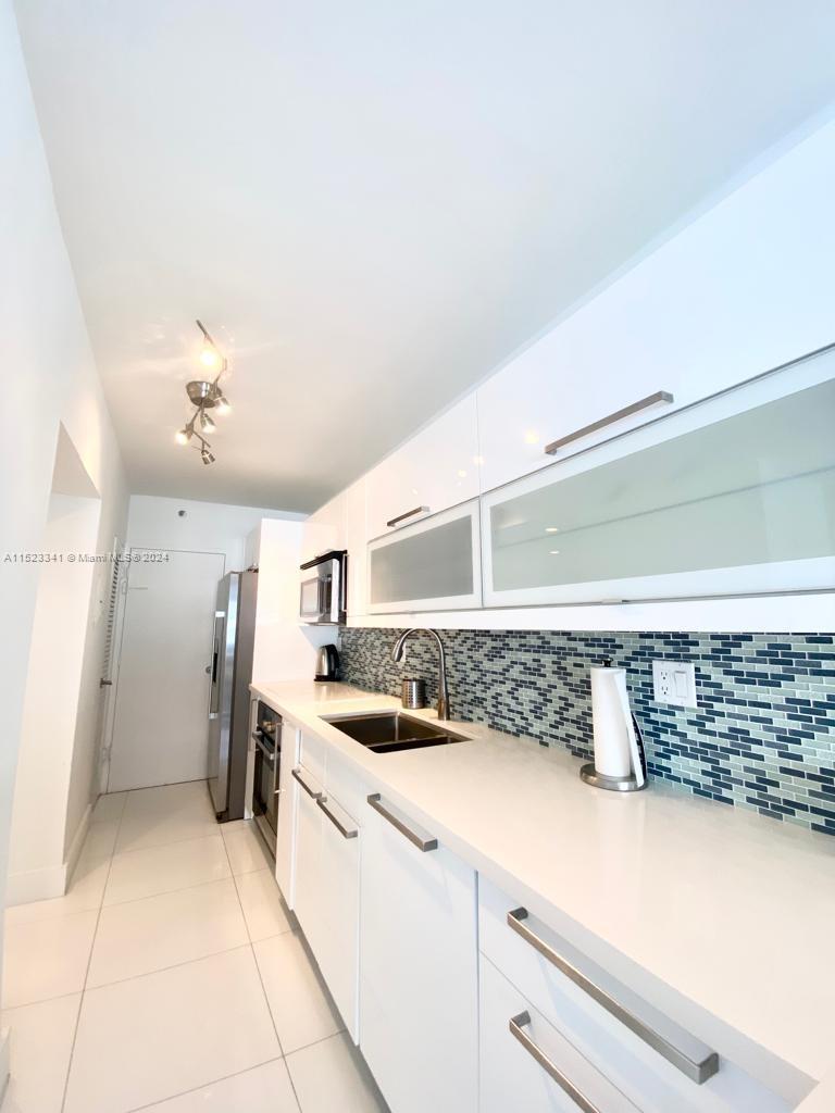 100 Lincoln Rd, Miami Beach, FL, 33139 United States, ,1 BathroomBathrooms,Residential,For Sale,Lincoln Rd,A11523341