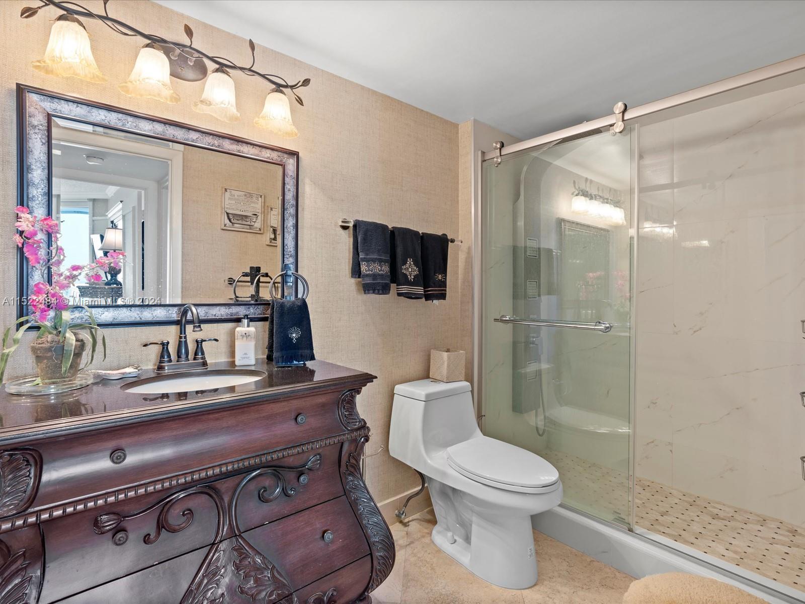 21205 Yacht Club Dr 2810, Aventura, Florida 33180, 3 Bedrooms Bedrooms, ,2 BathroomsBathrooms,Residential,For Sale,21205 Yacht Club Dr 2810,A11522484