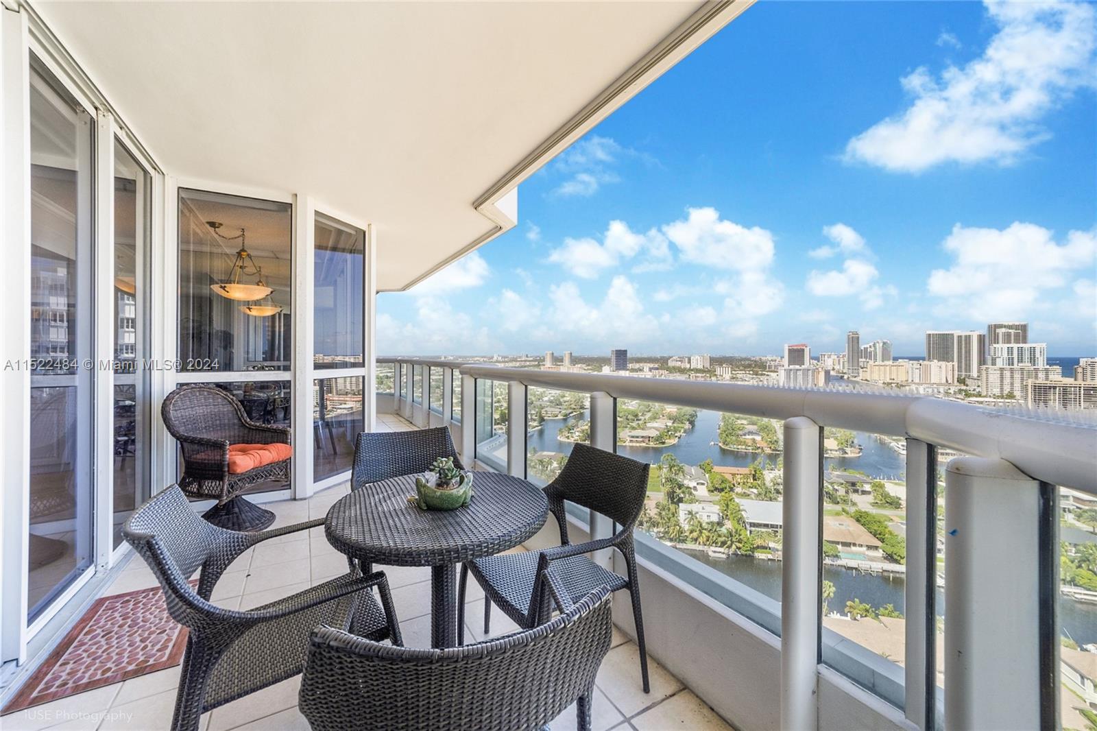 21205 Yacht Club Dr 2810, Aventura, Florida 33180, 3 Bedrooms Bedrooms, ,2 BathroomsBathrooms,Residential,For Sale,21205 Yacht Club Dr 2810,A11522484