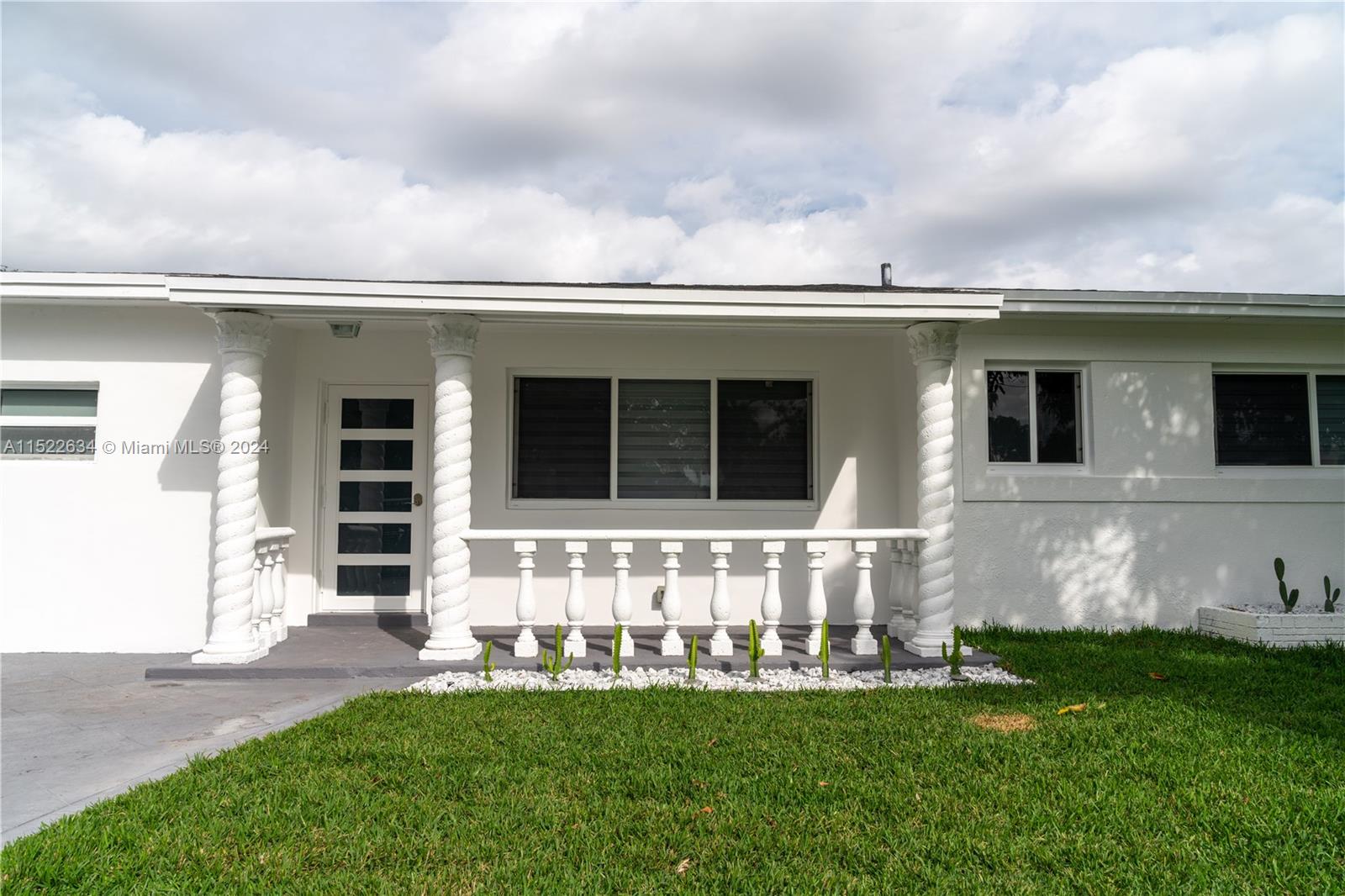 1331 NE 160th St, North Miami Beach, Florida 33162, 3 Bedrooms Bedrooms, ,2 BathroomsBathrooms,Residential,For Sale,1331 NE 160th St,A11522634