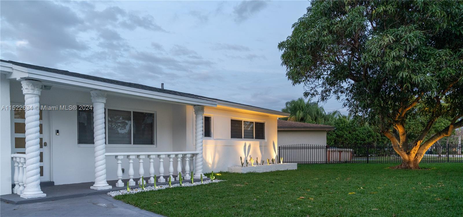 1331 NE 160th St, North Miami Beach, Florida 33162, 3 Bedrooms Bedrooms, ,2 BathroomsBathrooms,Residential,For Sale,1331 NE 160th St,A11522634