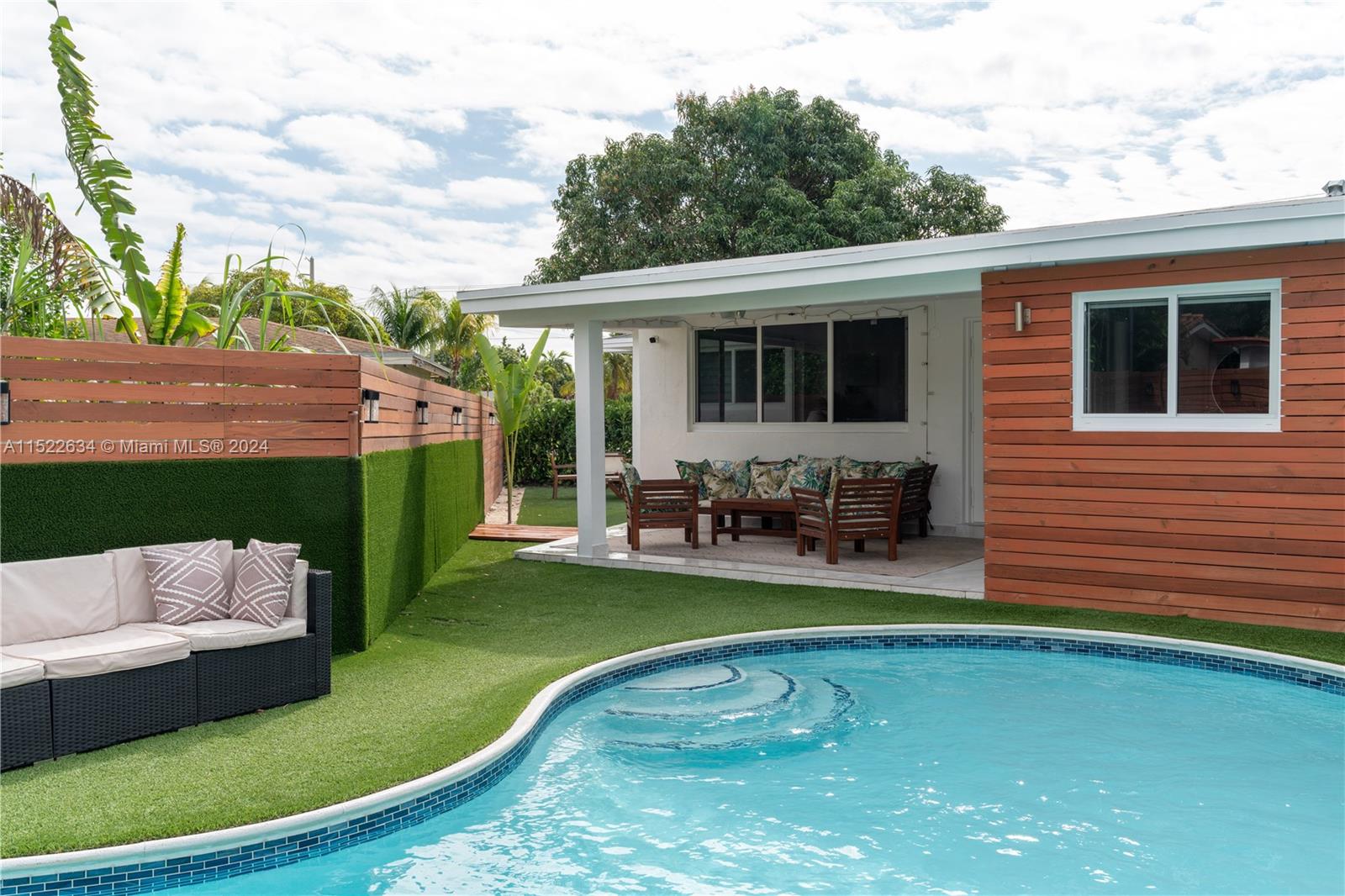 1331 NE 160th St, North Miami Beach, Florida 33162, 3 Bedrooms Bedrooms, ,2 BathroomsBathrooms,Residential,For Sale,1331 NE 160th St,A11522634