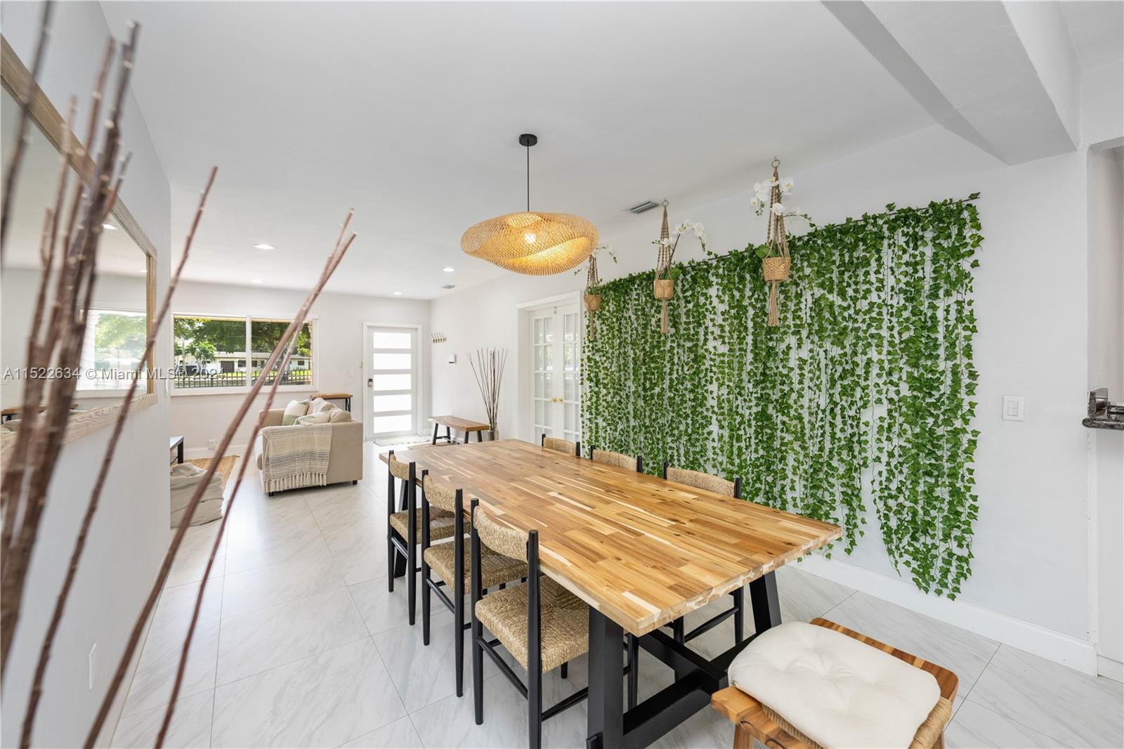 1331 NE 160th St, North Miami Beach, Florida 33162, 3 Bedrooms Bedrooms, ,2 BathroomsBathrooms,Residential,For Sale,1331 NE 160th St,A11522634