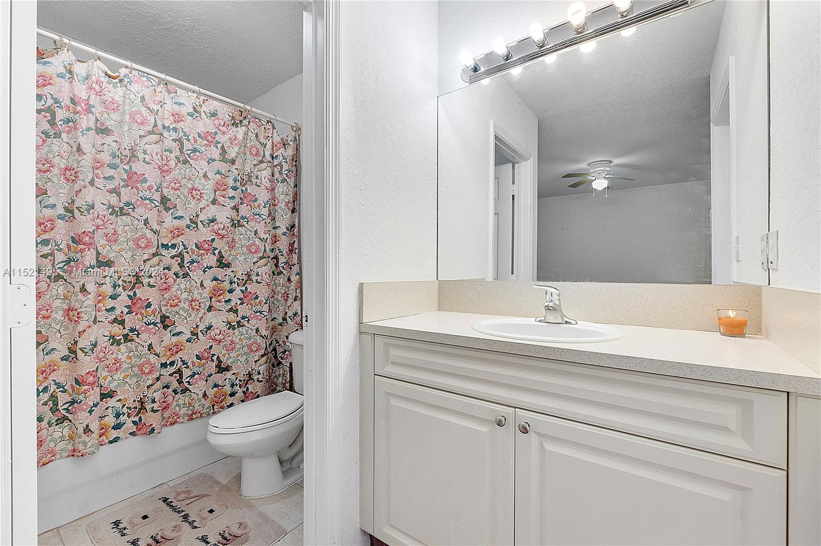 5743 Wiley St, Hollywood, FL, 33023 United States, 3 Bedrooms Bedrooms, ,2 BathroomsBathrooms,Residential,For Sale,Wiley St,A11521495