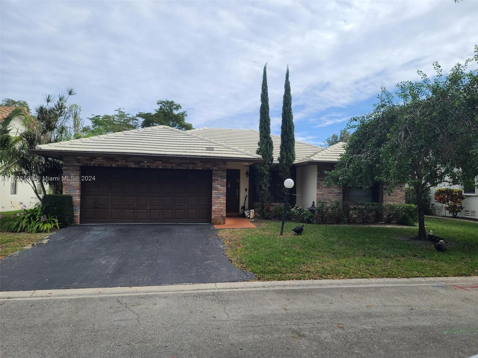 10855 Cypress Run Cir, Coral Springs, Florida 33071, 3 Bedrooms Bedrooms, ,2 BathroomsBathrooms,Residential,For Sale,10855 Cypress Run Cir,A11522506