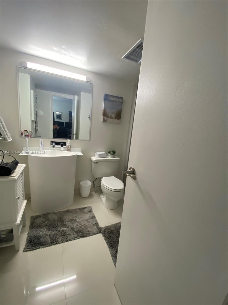 20400 W Country Club Dr 512, Aventura, Florida 33180, 2 Bedrooms Bedrooms, ,2 BathroomsBathrooms,Residential,For Sale,20400 W Country Club Dr 512,A11523376