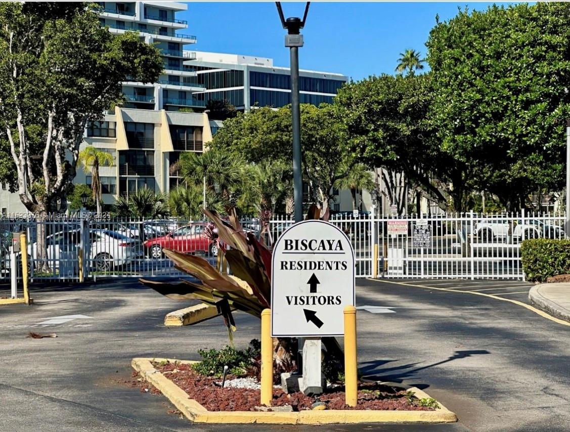 20400 W Country Club Dr 512, Aventura, Florida 33180, 2 Bedrooms Bedrooms, ,2 BathroomsBathrooms,Residential,For Sale,20400 W Country Club Dr 512,A11523376