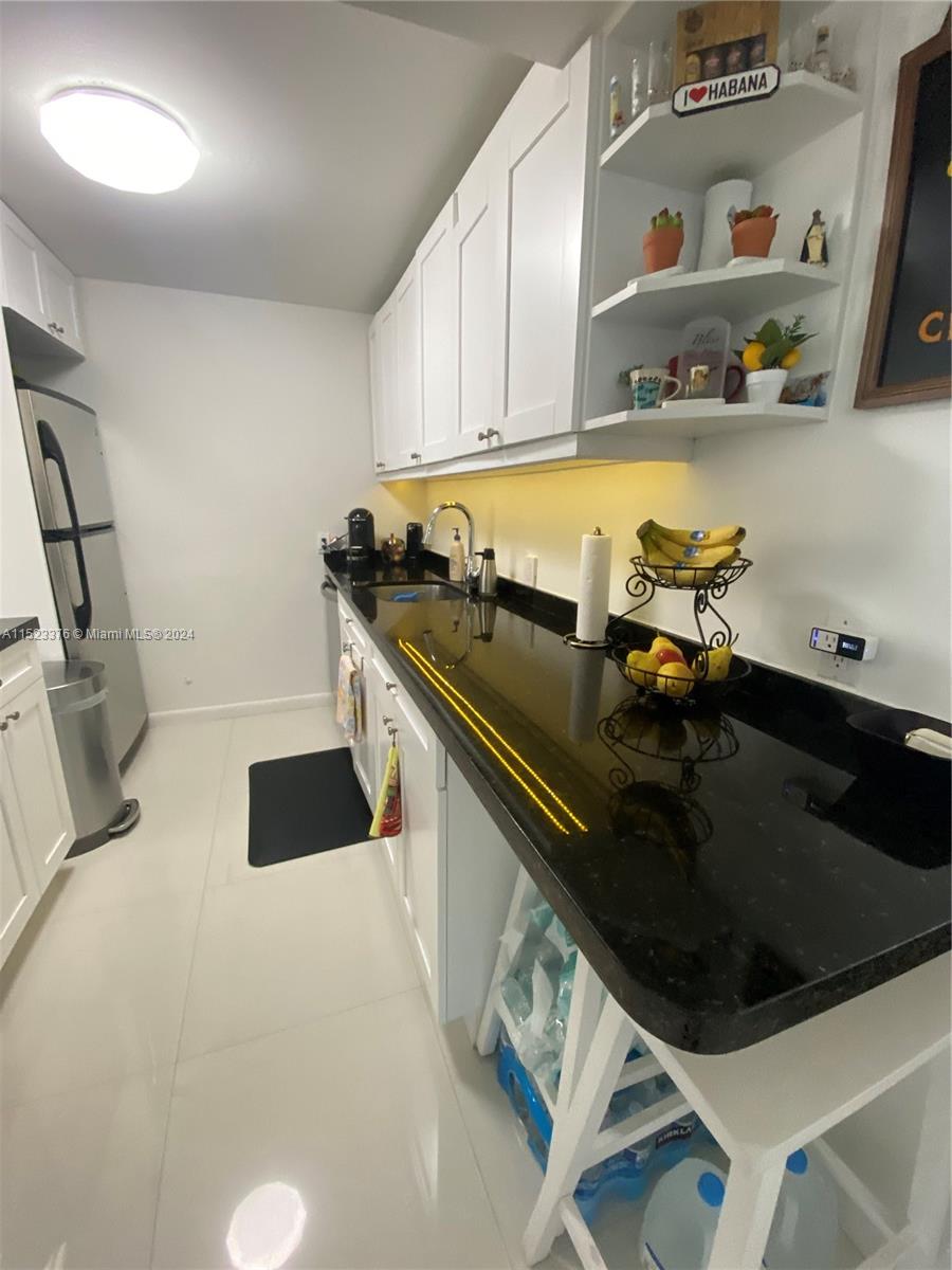 20400 W Country Club Dr 512, Aventura, Florida 33180, 2 Bedrooms Bedrooms, ,2 BathroomsBathrooms,Residential,For Sale,20400 W Country Club Dr 512,A11523376