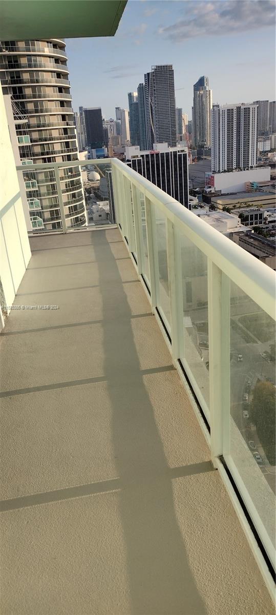 1900 N Bayshore Dr 3511, Miami, Florida 33132, 2 Bedrooms Bedrooms, 3 Rooms Rooms,2 BathroomsBathrooms,Residential,For Sale,1900 N Bayshore Dr 3511,A11523385