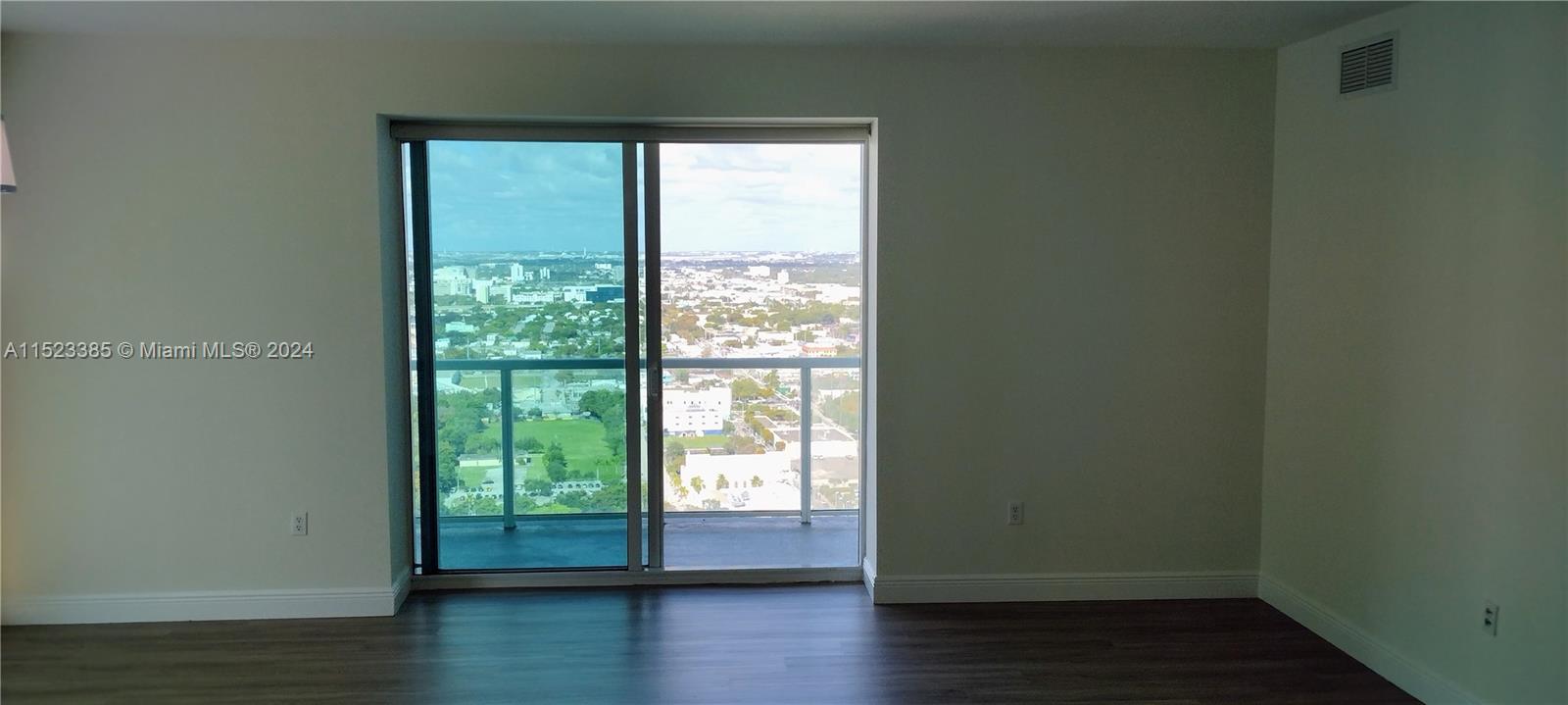 1900 N Bayshore Dr 3511, Miami, Florida 33132, 2 Bedrooms Bedrooms, 3 Rooms Rooms,2 BathroomsBathrooms,Residential,For Sale,1900 N Bayshore Dr 3511,A11523385