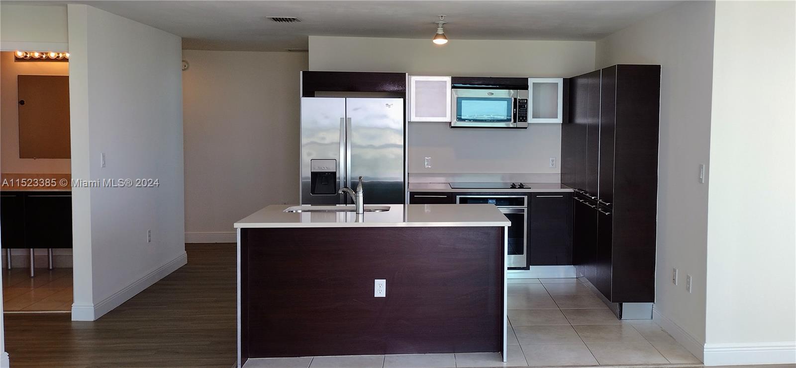 1900 N Bayshore Dr 3511, Miami, Florida 33132, 2 Bedrooms Bedrooms, 3 Rooms Rooms,2 BathroomsBathrooms,Residential,For Sale,1900 N Bayshore Dr 3511,A11523385