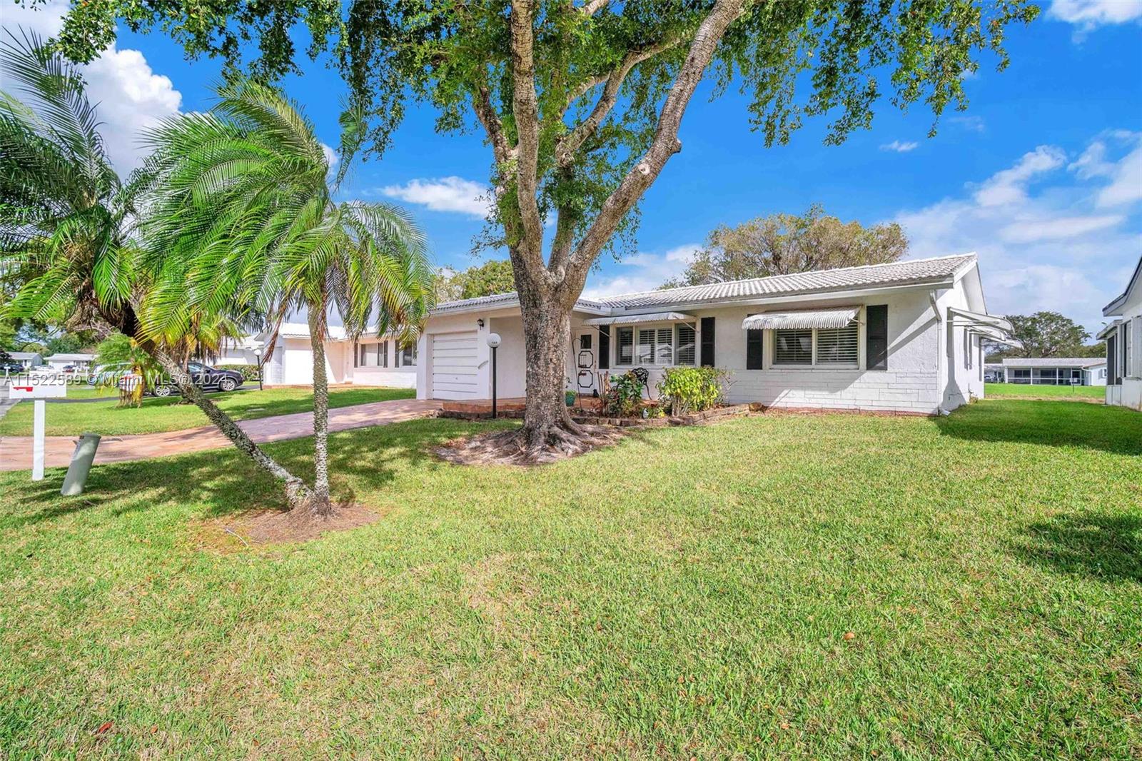 1144 90th Way, Plantation, FL, 33322 United States, 2 Bedrooms Bedrooms, ,2 BathroomsBathrooms,Residential,For Sale,90th Way,A11522589