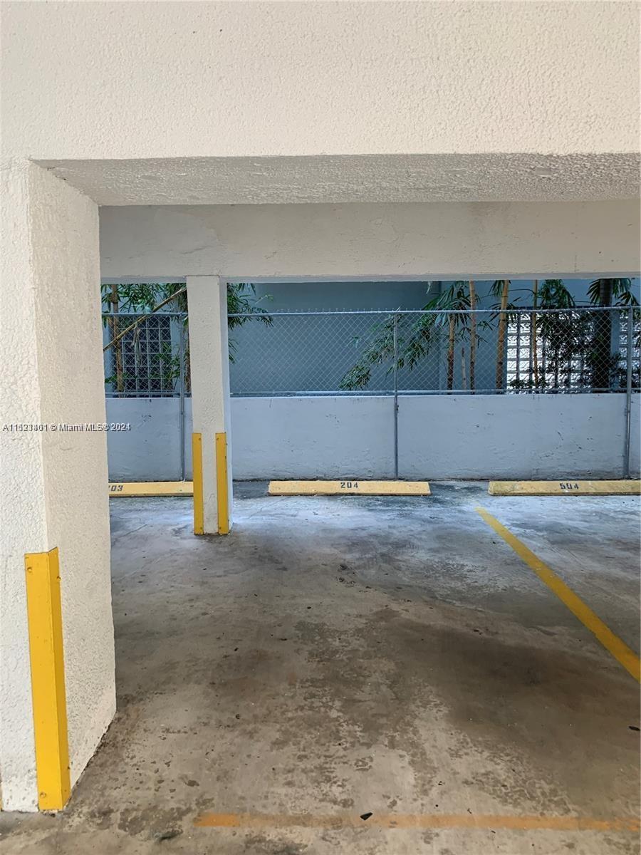 947 Lenox Ave 204, Miami Beach, Florida 33139, 1 Bedroom Bedrooms, ,1 BathroomBathrooms,Residential,For Sale,947 Lenox Ave 204,A11523401