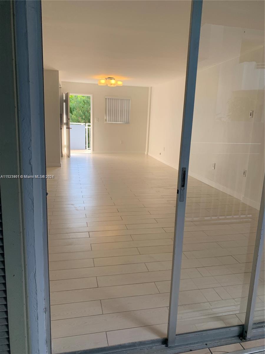 947 Lenox Ave 204, Miami Beach, Florida 33139, 1 Bedroom Bedrooms, ,1 BathroomBathrooms,Residential,For Sale,947 Lenox Ave 204,A11523401