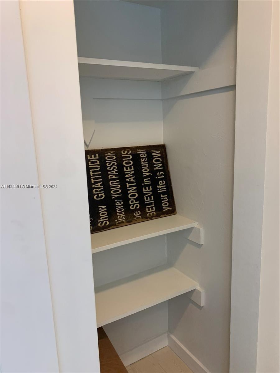 947 Lenox Ave 204, Miami Beach, Florida 33139, 1 Bedroom Bedrooms, ,1 BathroomBathrooms,Residential,For Sale,947 Lenox Ave 204,A11523401