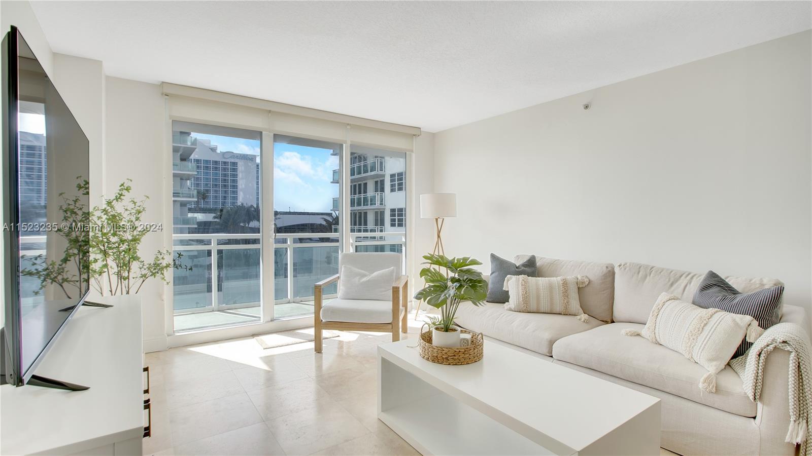 6917 Collins Ave 705, Miami Beach, Florida 33141, 2 Bedrooms Bedrooms, ,2 BathroomsBathrooms,Residential,For Sale,6917 Collins Ave 705,A11523235