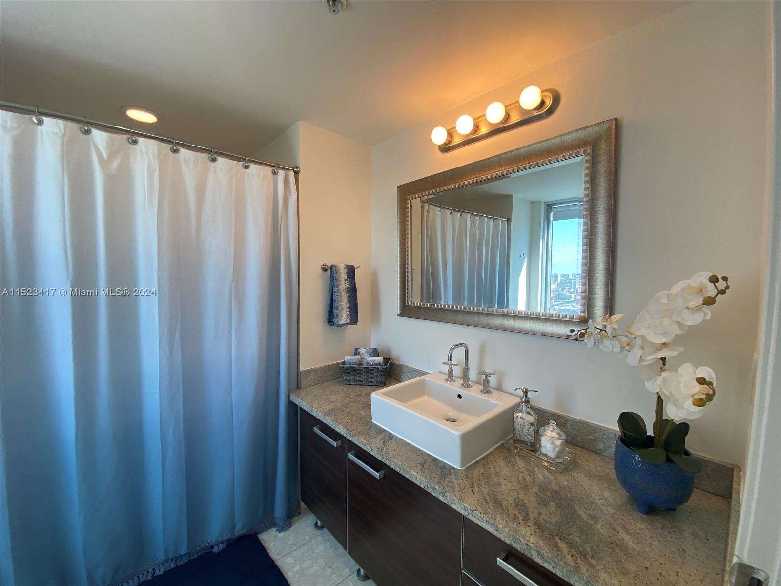 185 7th St, Miami, FL, 33130 United States, 2 Bedrooms Bedrooms, ,2 BathroomsBathrooms,Residential,For Sale,7th St,A11523417