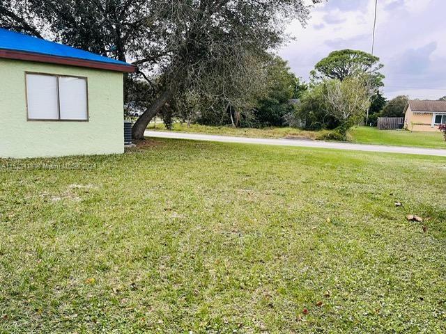 726 SW 21st St, Vero Beach, FL 32962, 2 Bedrooms Bedrooms, ,1 BathroomBathrooms,Residential,For Sale,21st St,A11523418