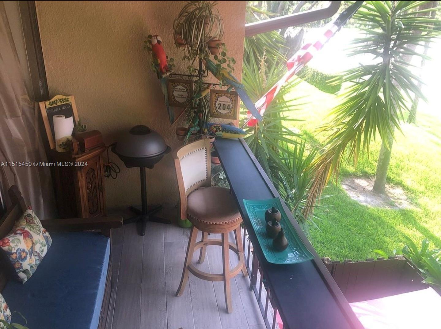 895 N Village Dr, St Petersburg, FL, 33176 United States, 1 Bedroom Bedrooms, ,1 BathroomBathrooms,Residential,For Sale,N Village Dr,A11515450