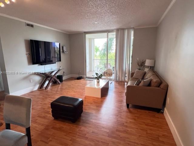 9805 52nd St, Doral, FL, 33178 United States, 2 Bedrooms Bedrooms, ,2 BathroomsBathrooms,Residential,For Sale,52nd St,A11522603