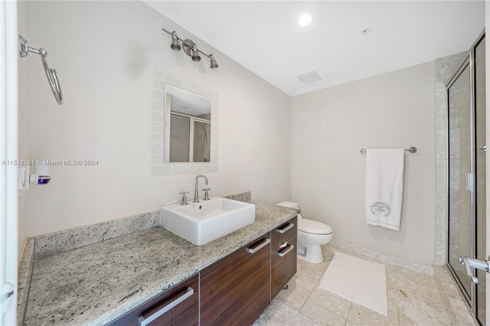 185 7th St, Miami, FL, 33130 United States, ,1 BathroomBathrooms,Residential,For Sale,7th St,A11518381