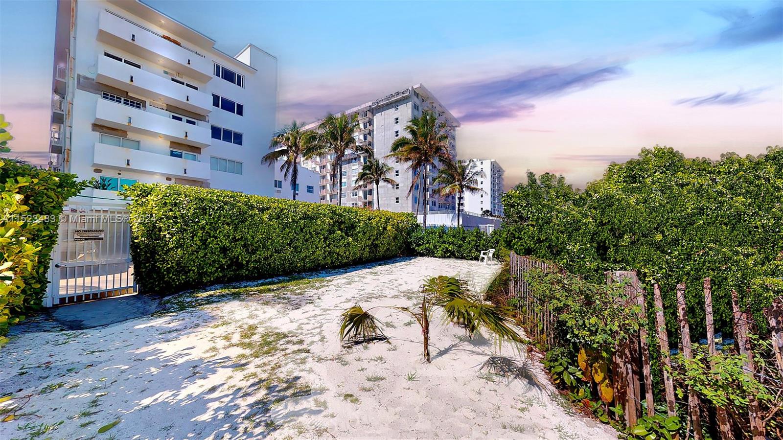 325 Ocean Dr 405, Miami Beach, FL 33139, 1 Bedroom Bedrooms, ,1 BathroomBathrooms,Residential,For Sale,Ocean Dr,A11523483