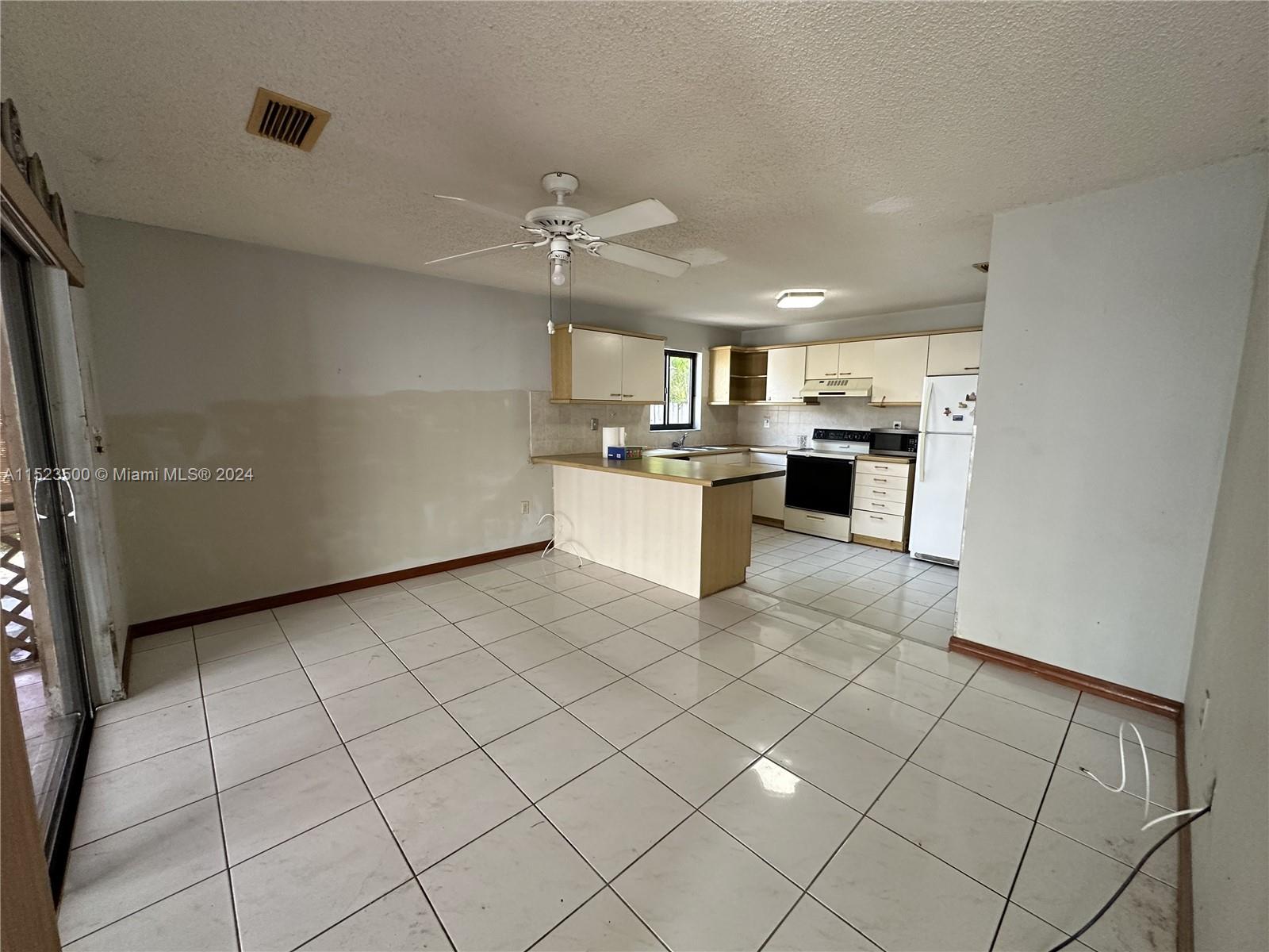 3853 133rd Pl, Miami, FL, 33175 United States, 2 Bedrooms Bedrooms, ,2 BathroomsBathrooms,Residential,For Sale,133rd Pl,A11523500