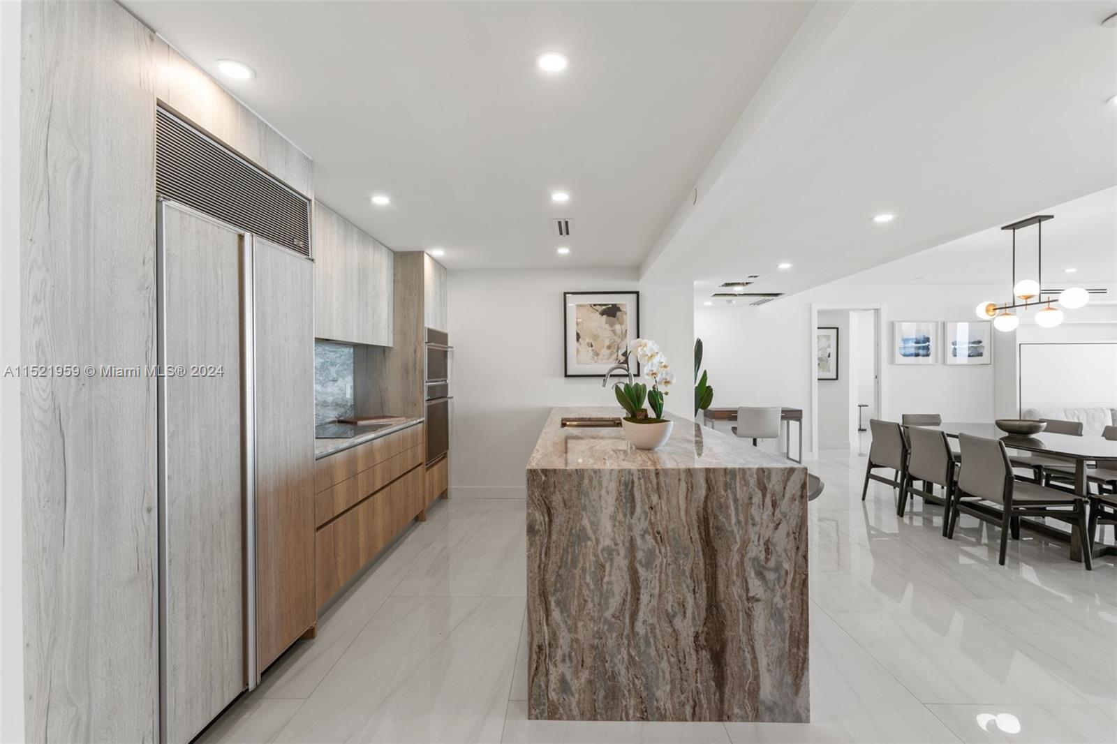 1500 Ocean Drive 1003, Miami Beach, Florida 33139, 2 Bedrooms Bedrooms, ,3 BathroomsBathrooms,Residential,For Sale,1500 Ocean Drive 1003,A11521959