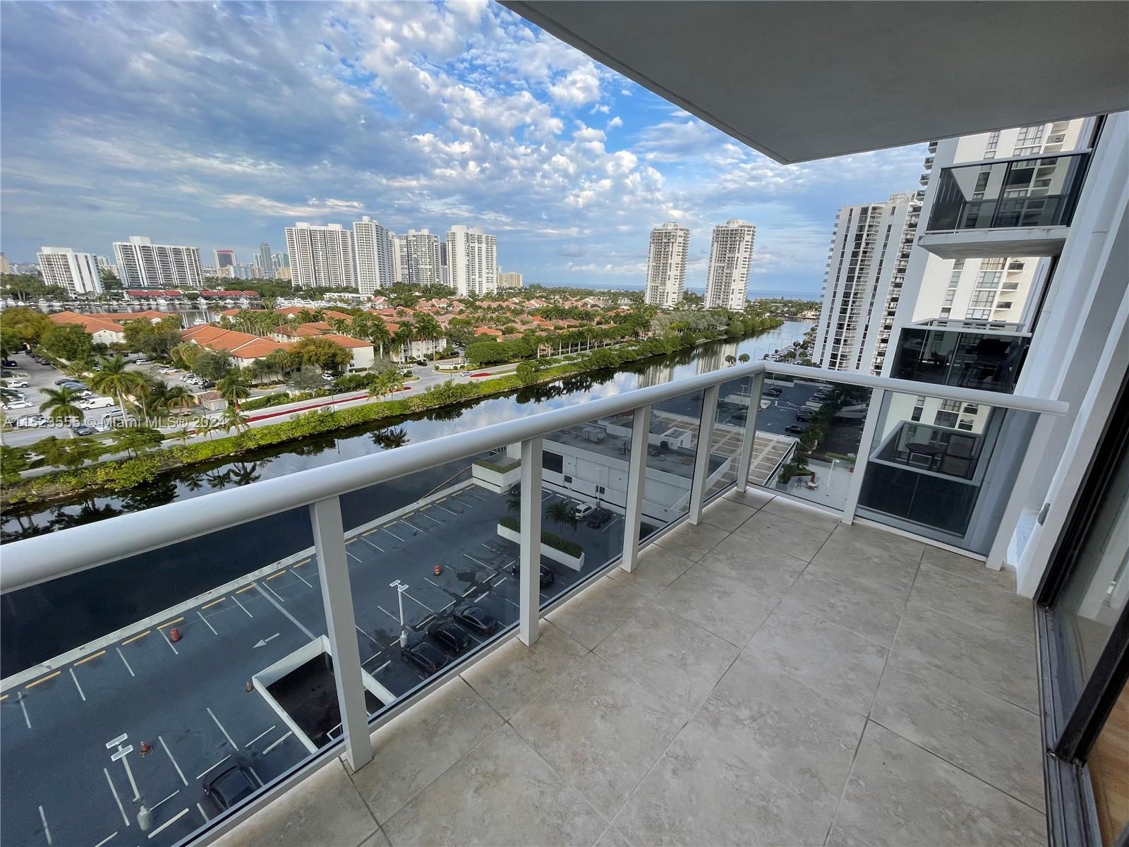 Aventura, FL, 33180 United States, 2 Bedrooms Bedrooms, ,2 BathroomsBathrooms,Residential,For Sale,A11523555