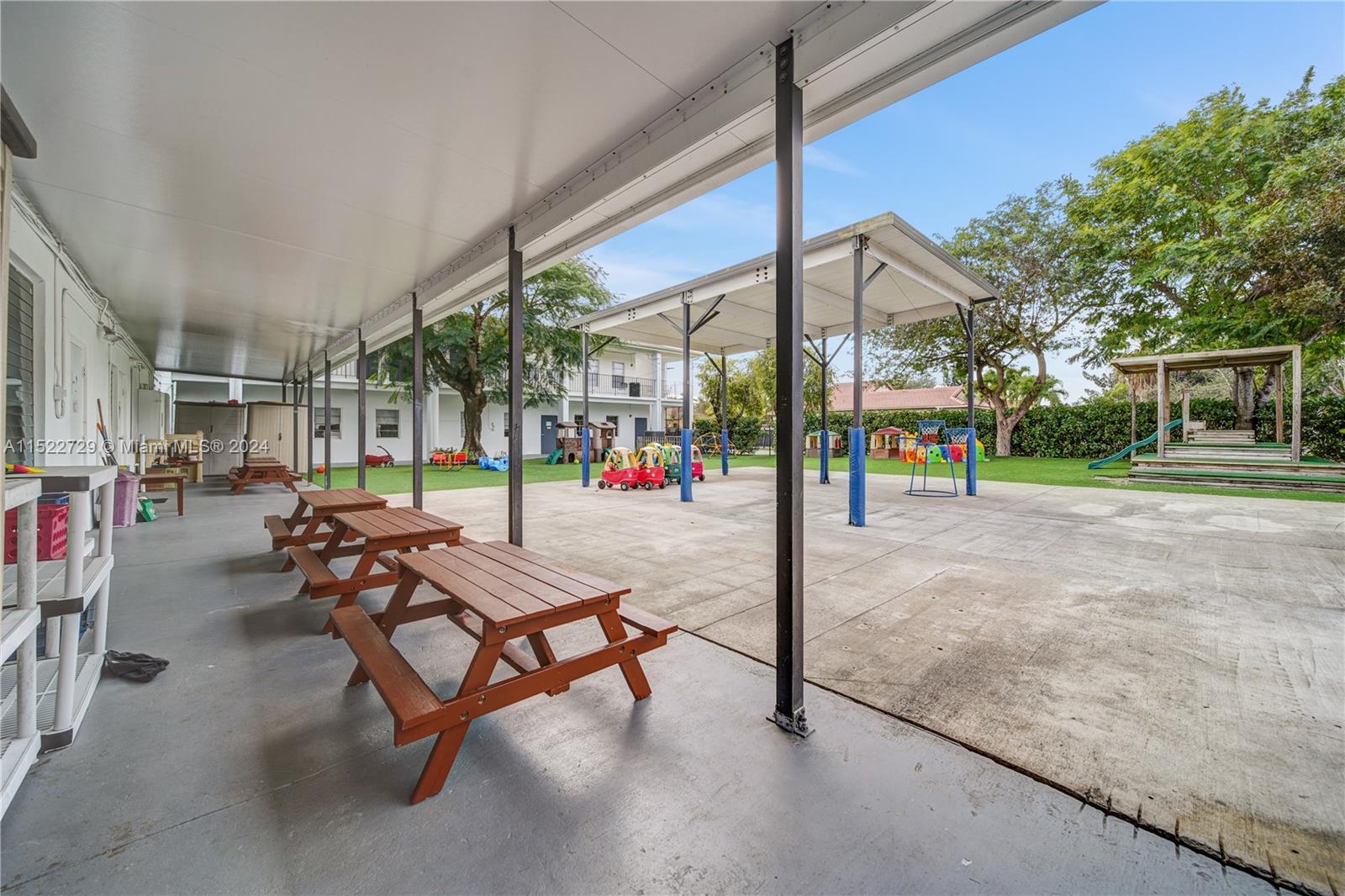 240 & 250 N Krome Ave, Homestead, Florida 33030, ,Commercialsale,For Sale,240 & 250 N Krome Ave,A11522729