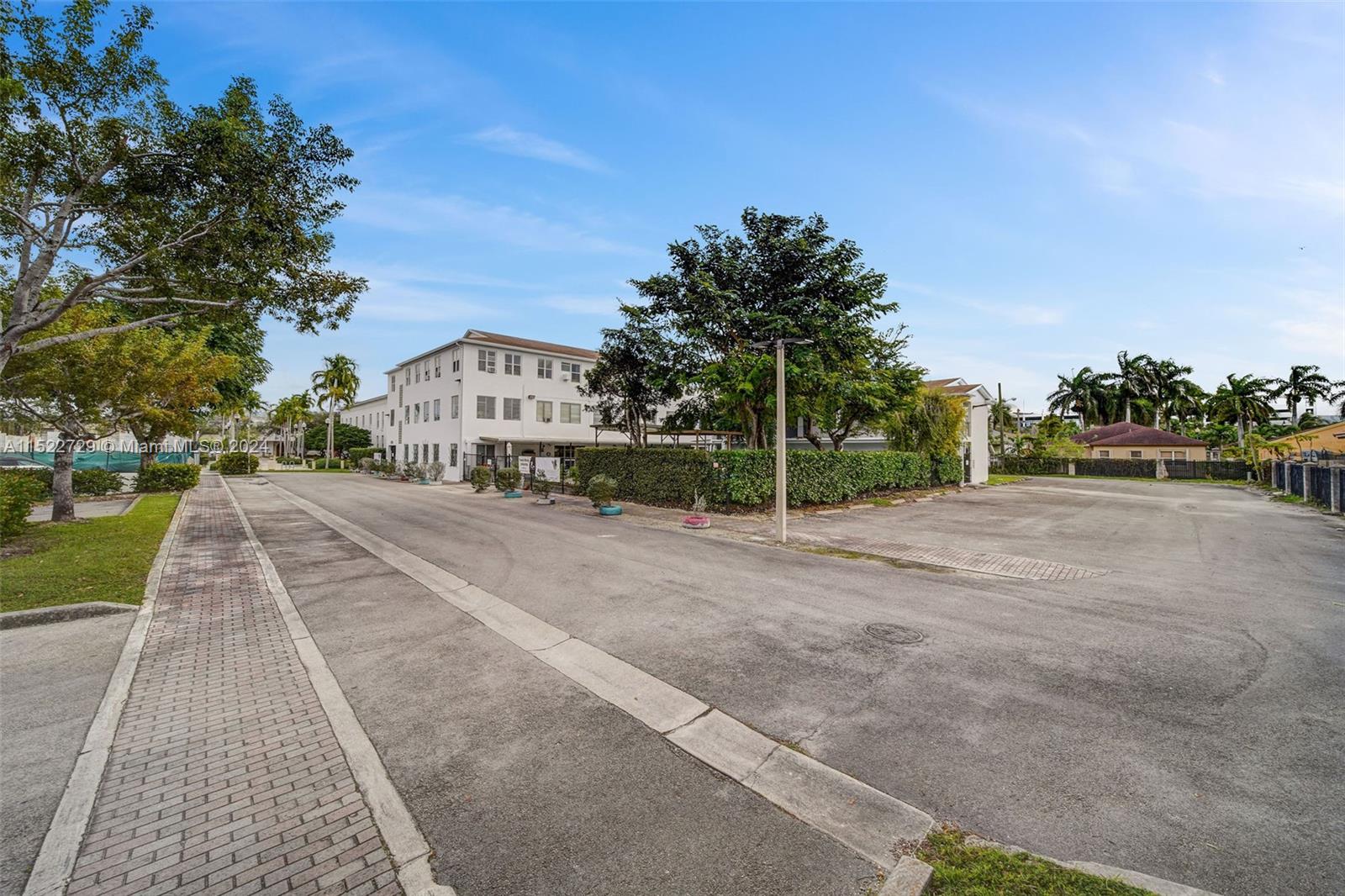 240 & 250 N Krome Ave, Homestead, Florida 33030, ,Commercialsale,For Sale,240 & 250 N Krome Ave,A11522729