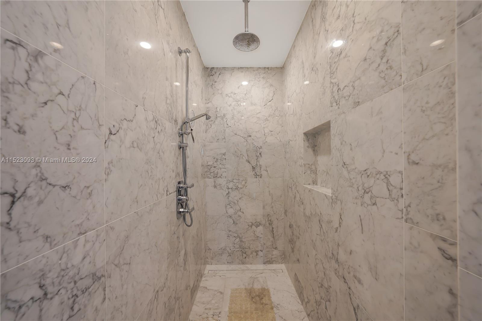 15701 Collins Ave, Sunny Isles Beach, FL, 33160 United States, 2 Bedrooms Bedrooms, ,2 BathroomsBathrooms,Residential,For Sale,Collins Ave,A11523093