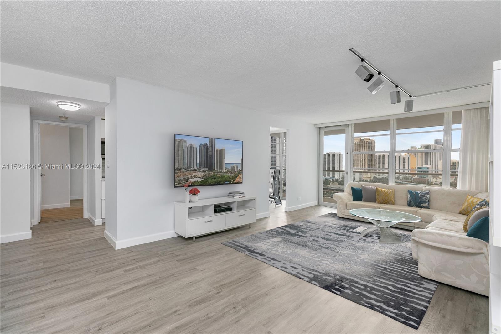 230 174th St, Sunny Isles Beach, FL, 33160 United States, 2 Bedrooms Bedrooms, ,2 BathroomsBathrooms,Residential,For Sale,174th St,A11523186