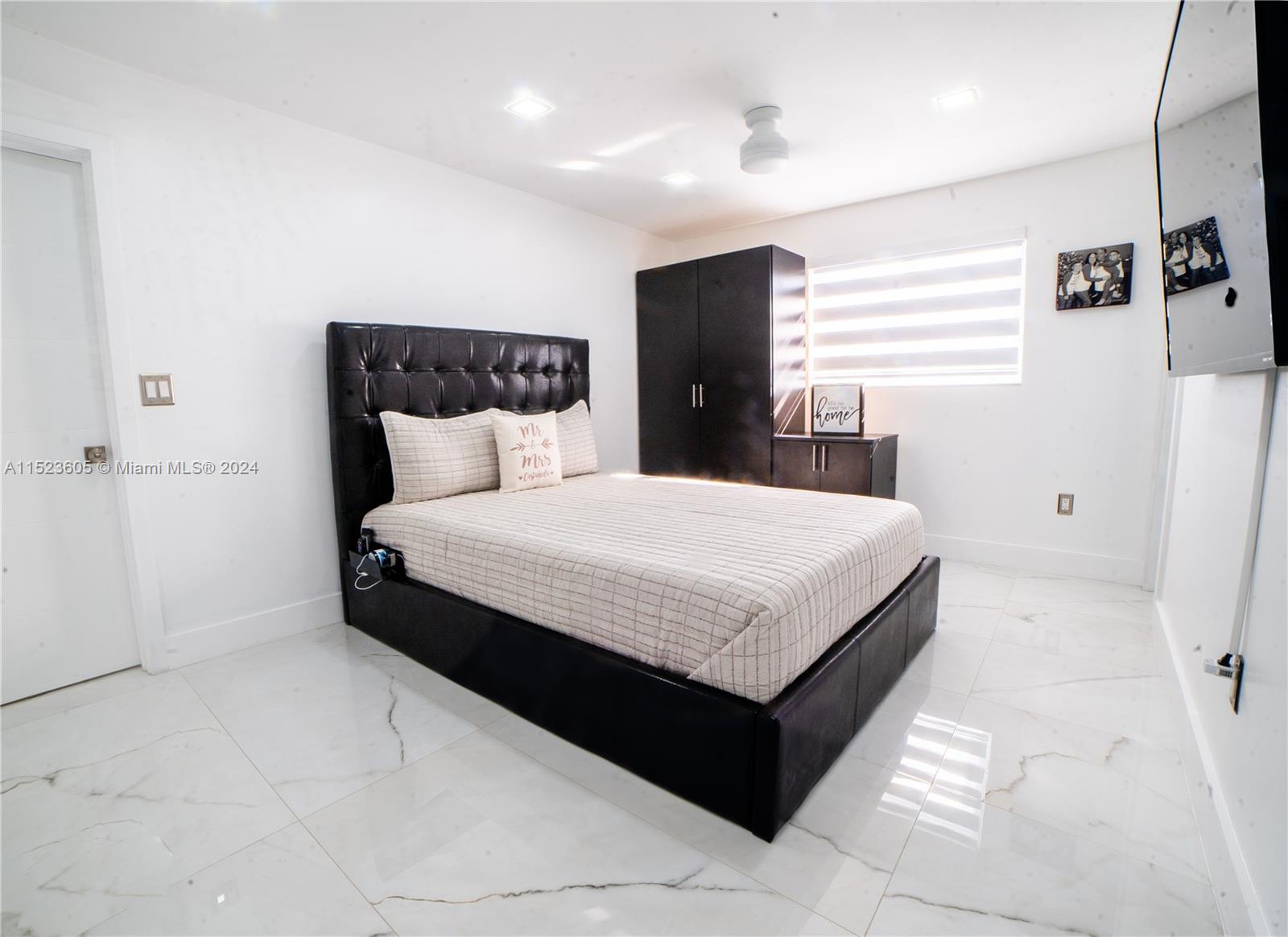2519 Acapulco Dr, Miramar, Florida 33023, 3 Bedrooms Bedrooms, ,2 BathroomsBathrooms,Residential,For Sale,2519 Acapulco Dr,A11523605