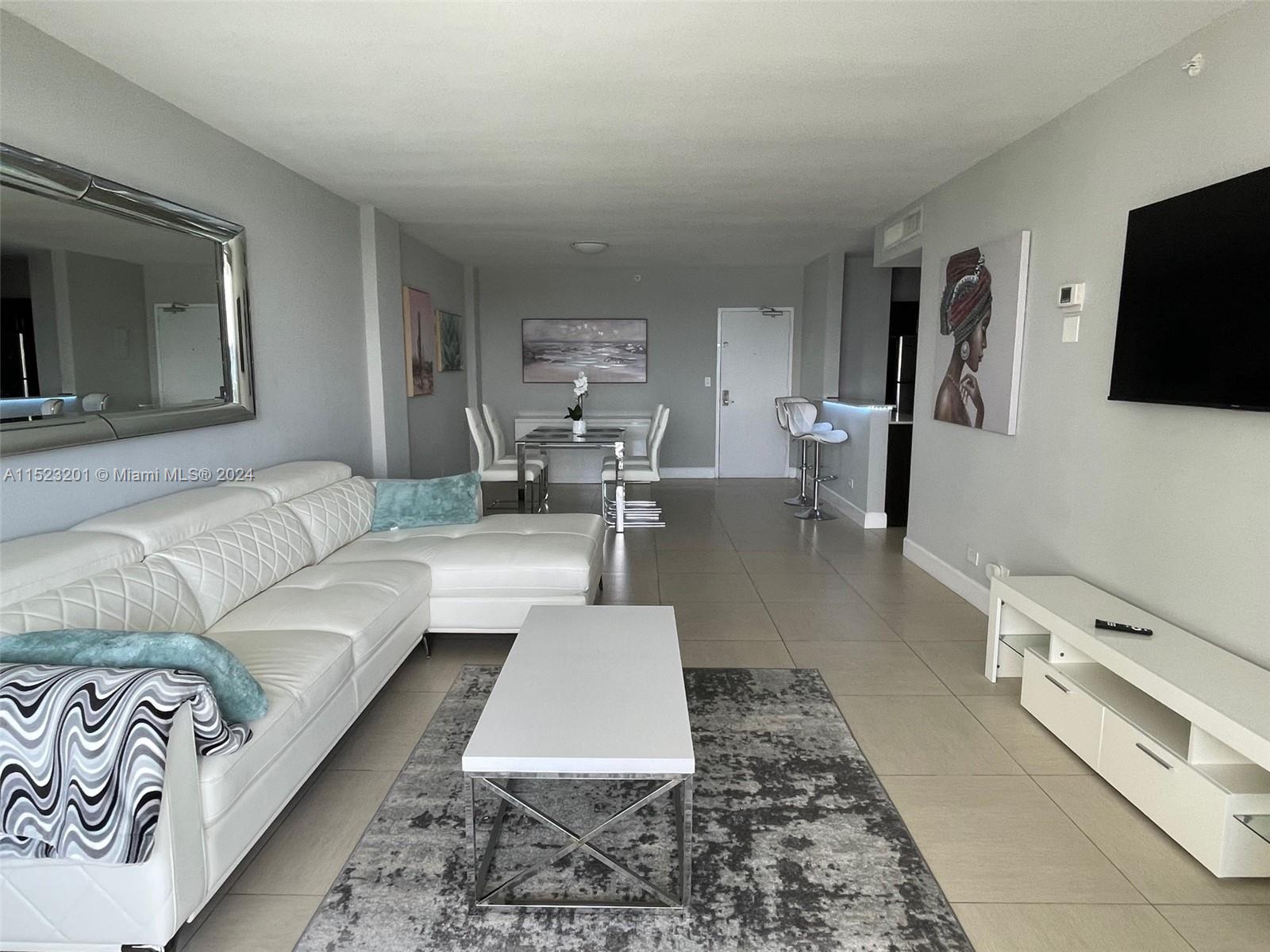 1500 Bay Rd 522S, Miami Beach, Florida 33139, 2 Bedrooms Bedrooms, ,2 BathroomsBathrooms,Residentiallease,For Rent,1500 Bay Rd 522S,A11523201