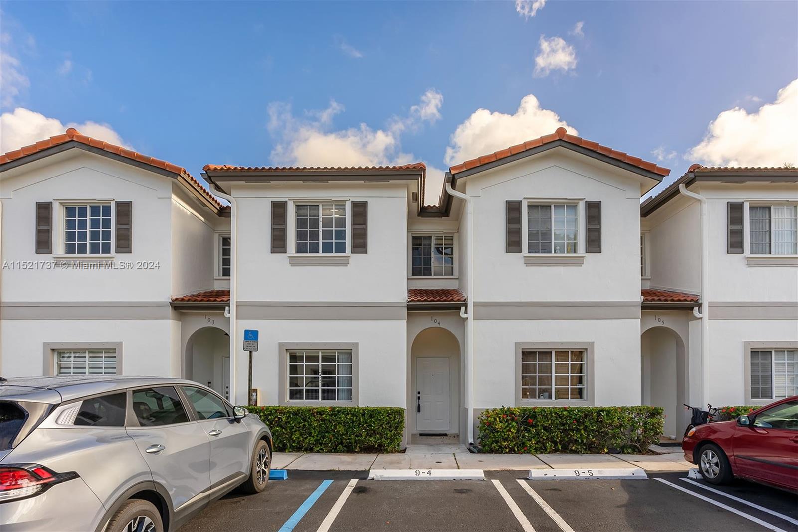 8440 SW 150th Ave 4 (104), Miami, Florida 33193, 3 Bedrooms Bedrooms, ,2 BathroomsBathrooms,Residential,For Sale,8440 SW 150th Ave 4 (104),A11521737