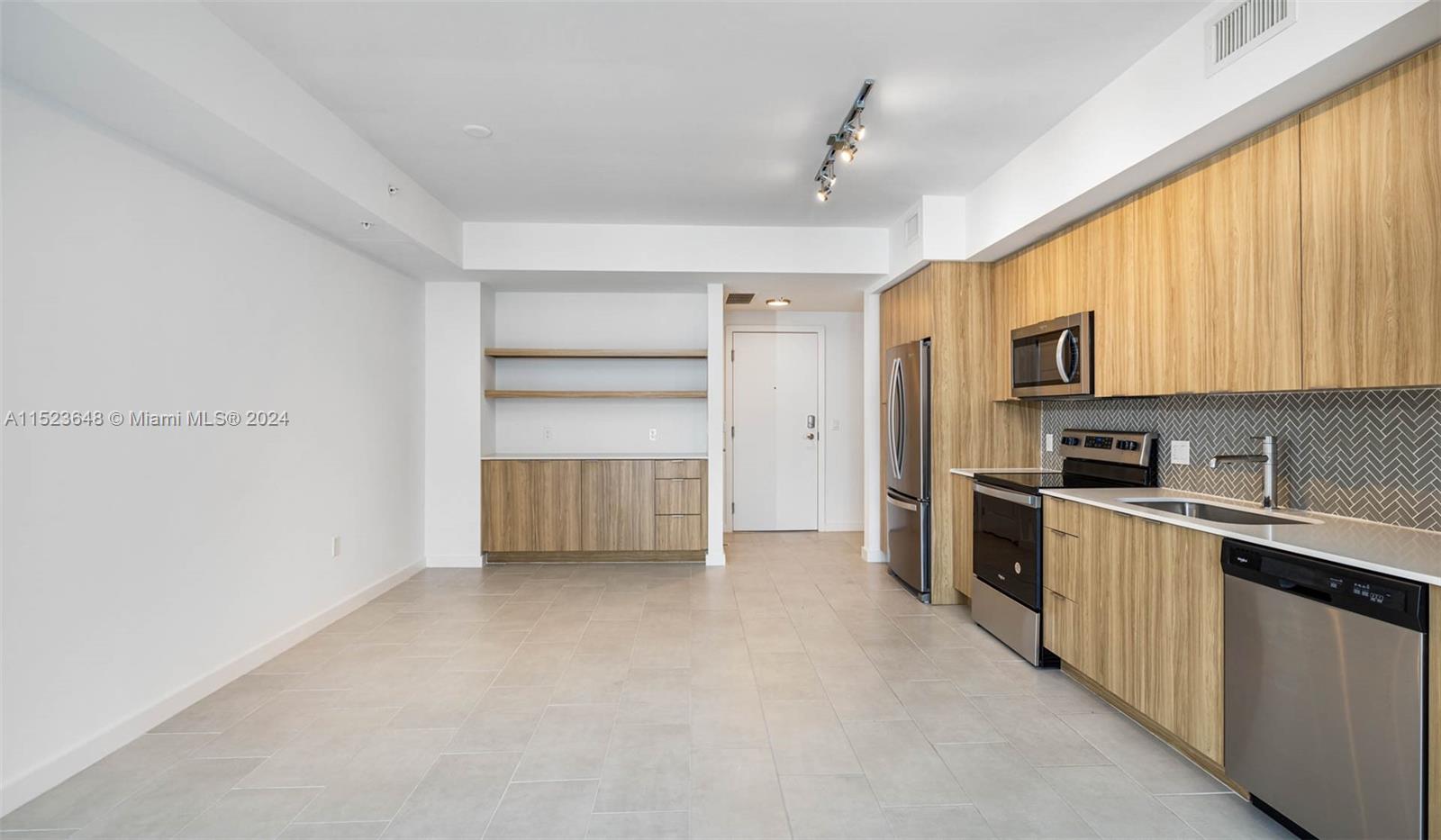 2150 N Bayshore Dr 1907, Miami, Florida 33137, 1 Bedroom Bedrooms, ,1 BathroomBathrooms,Residentiallease,For Rent,2150 N Bayshore Dr 1907,A11523648