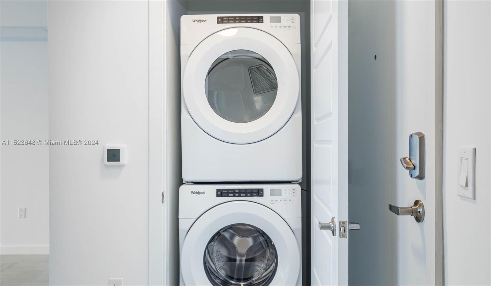 2150 N Bayshore Dr 1907, Miami, Florida 33137, 1 Bedroom Bedrooms, ,1 BathroomBathrooms,Residentiallease,For Rent,2150 N Bayshore Dr 1907,A11523648