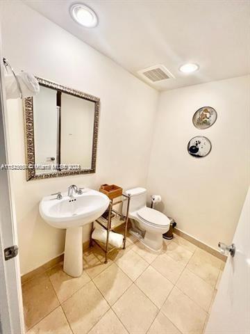 1830 Ocean Dr, Hallandale Beach, FL, 33009 United States, 2 Bedrooms Bedrooms, ,3 BathroomsBathrooms,Residential,For Sale,Ocean Dr,A11523650